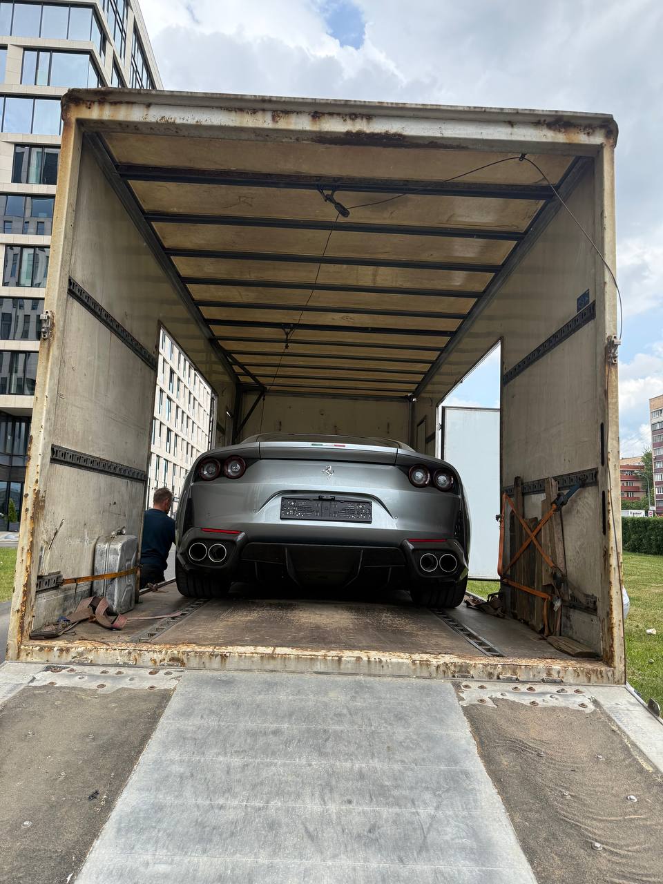 Ferrari 812