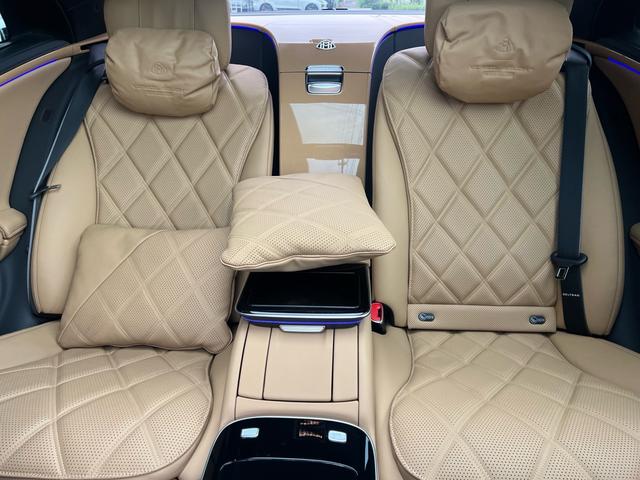 Mercedes-Maybach S-Class rear view