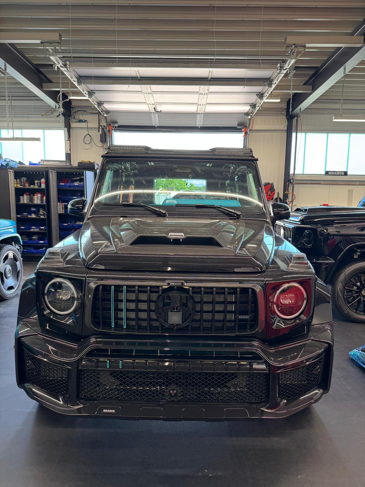 Brabus 800 G63 side view