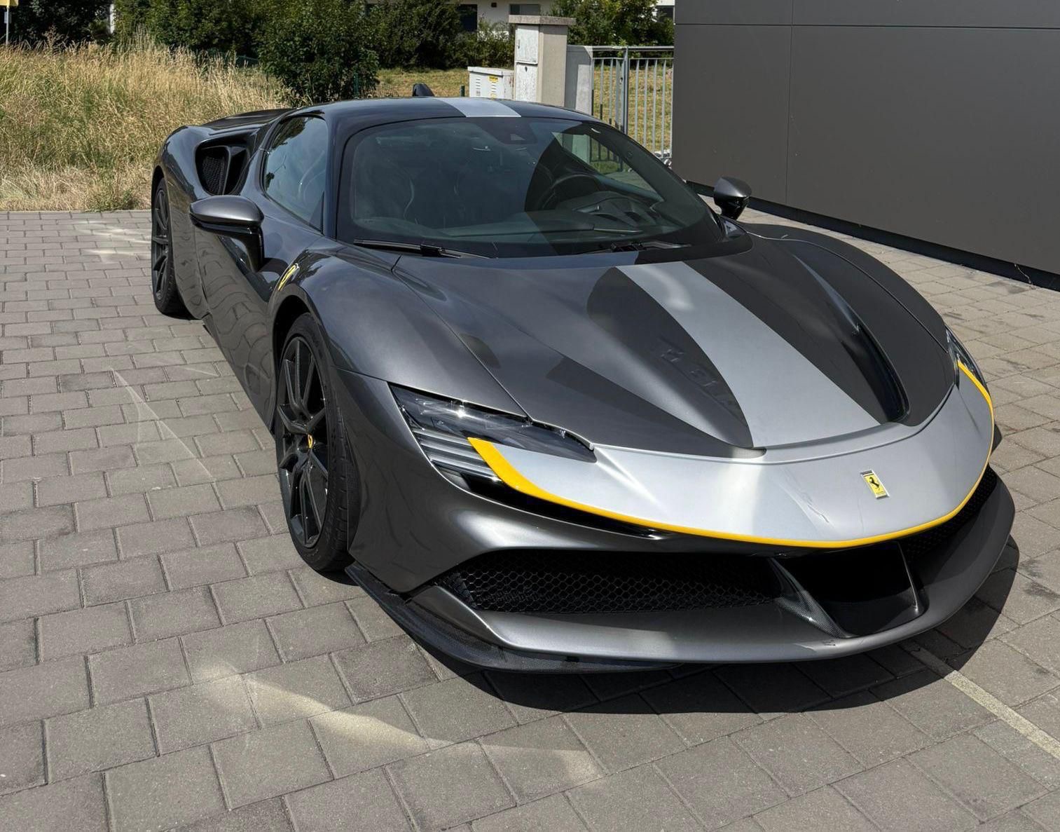 Ferrari SF90 Stradale Assetto Fiorano